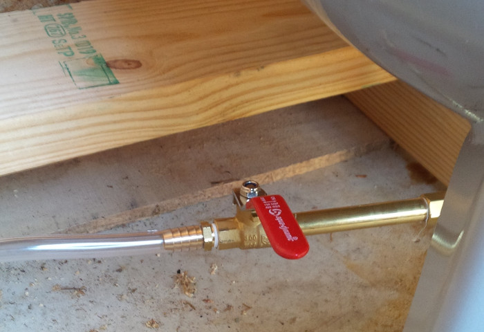 Proper drain valve